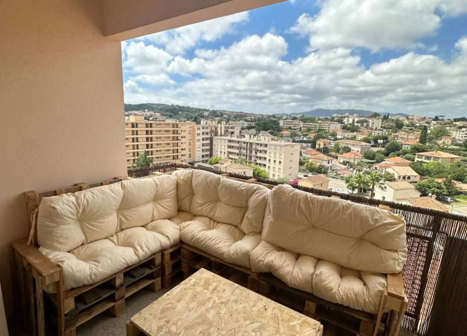Appartement Spacieux Et Moderne T2 Pres Du Centre Cannes