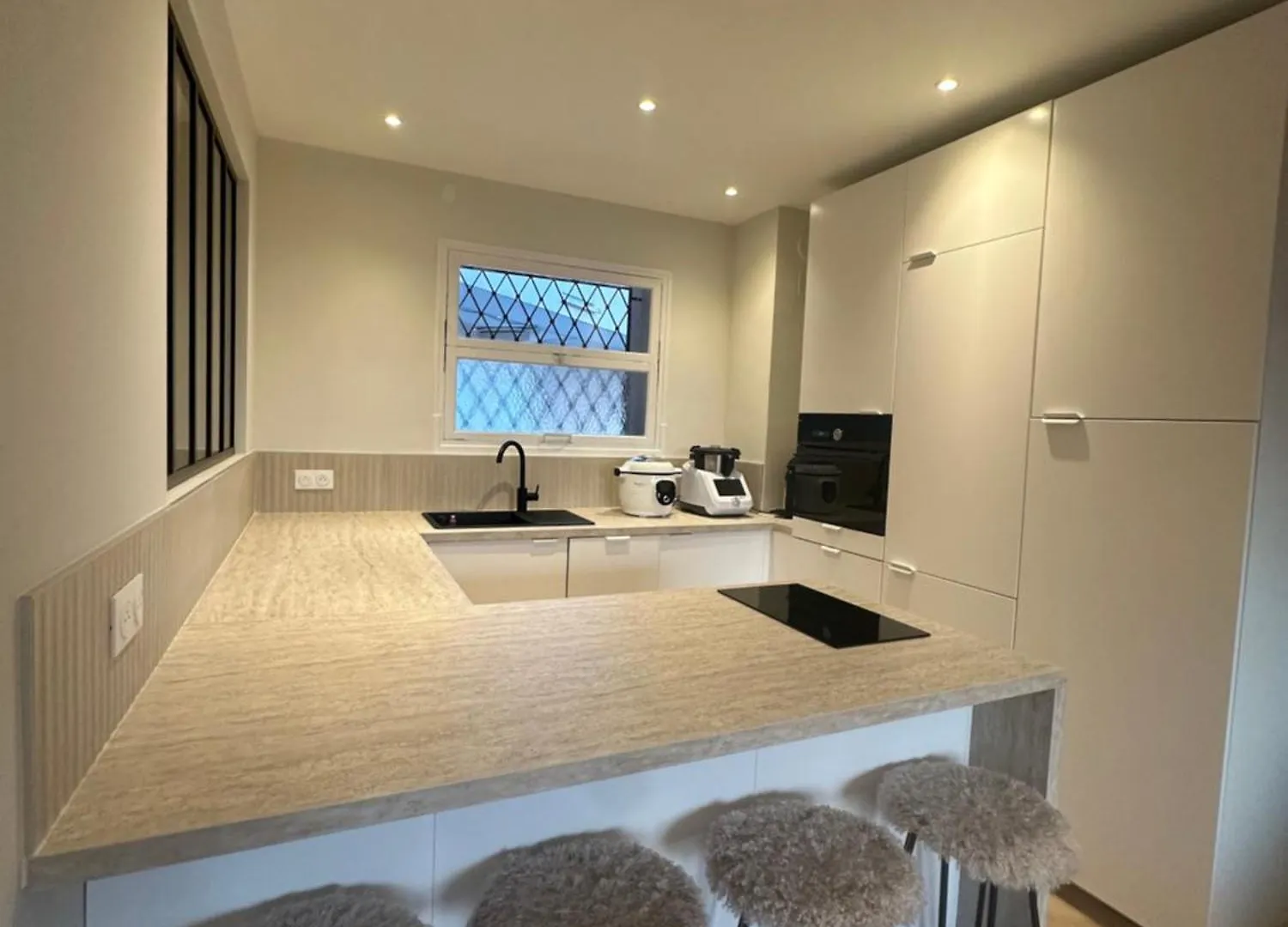 Spacieux Et Moderne T2 Pres Du Centre Cannes